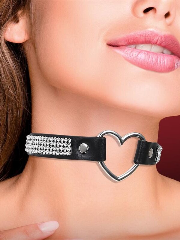 Collar con Corazón y Pedrería Estilo Choker Cuero Vegano Talla Única