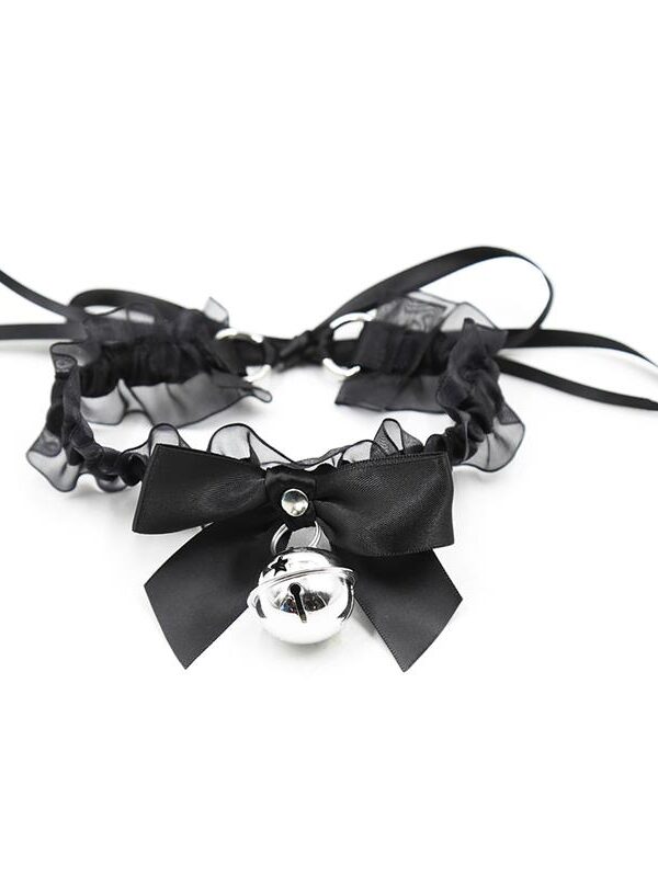 Collar con Lazo, Cascabel y Encaje